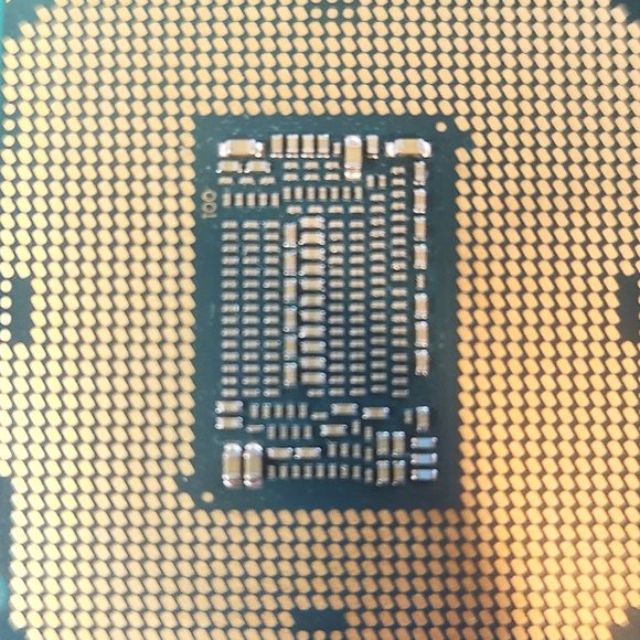 Intel Core i5-8500 3.0GHz SR3XE  CPU Processor Coffee Lake /  Socket 1151 - Picture 2 of 2